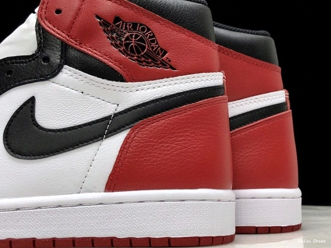 Bmlin Shoes 555088-125 Air Jordan 1 Black Retro Toe 0731